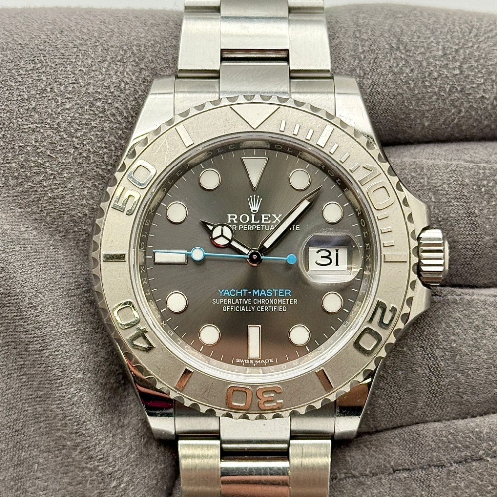 YACHT-MASTER