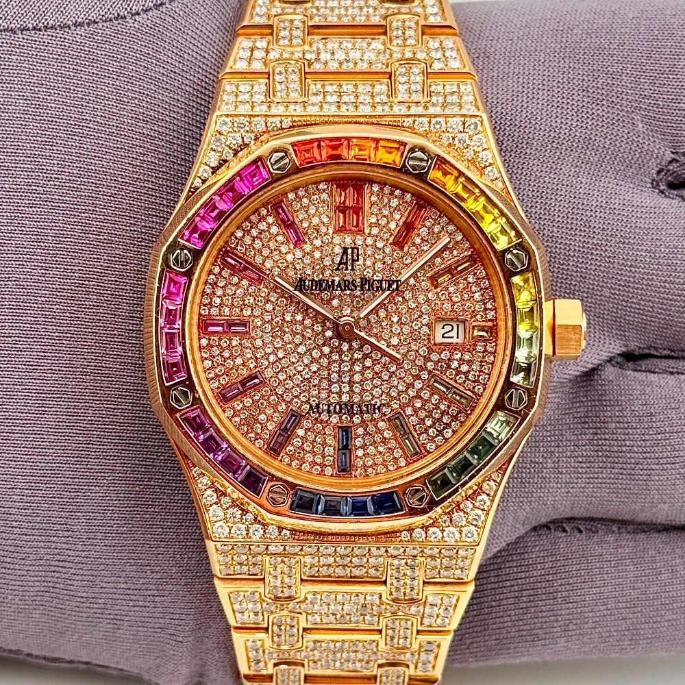 WATCH WITH DIAMONDS