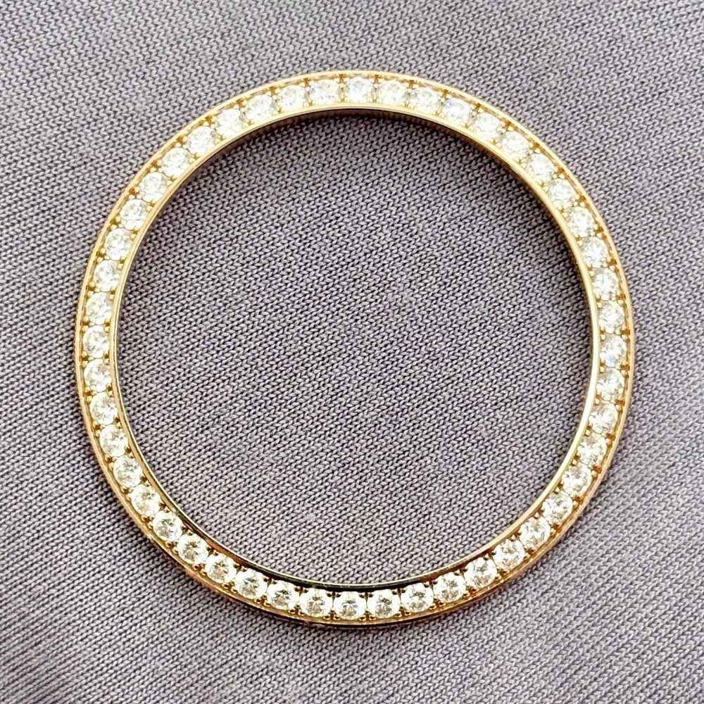 FACTORY DIAMOND BEZEL