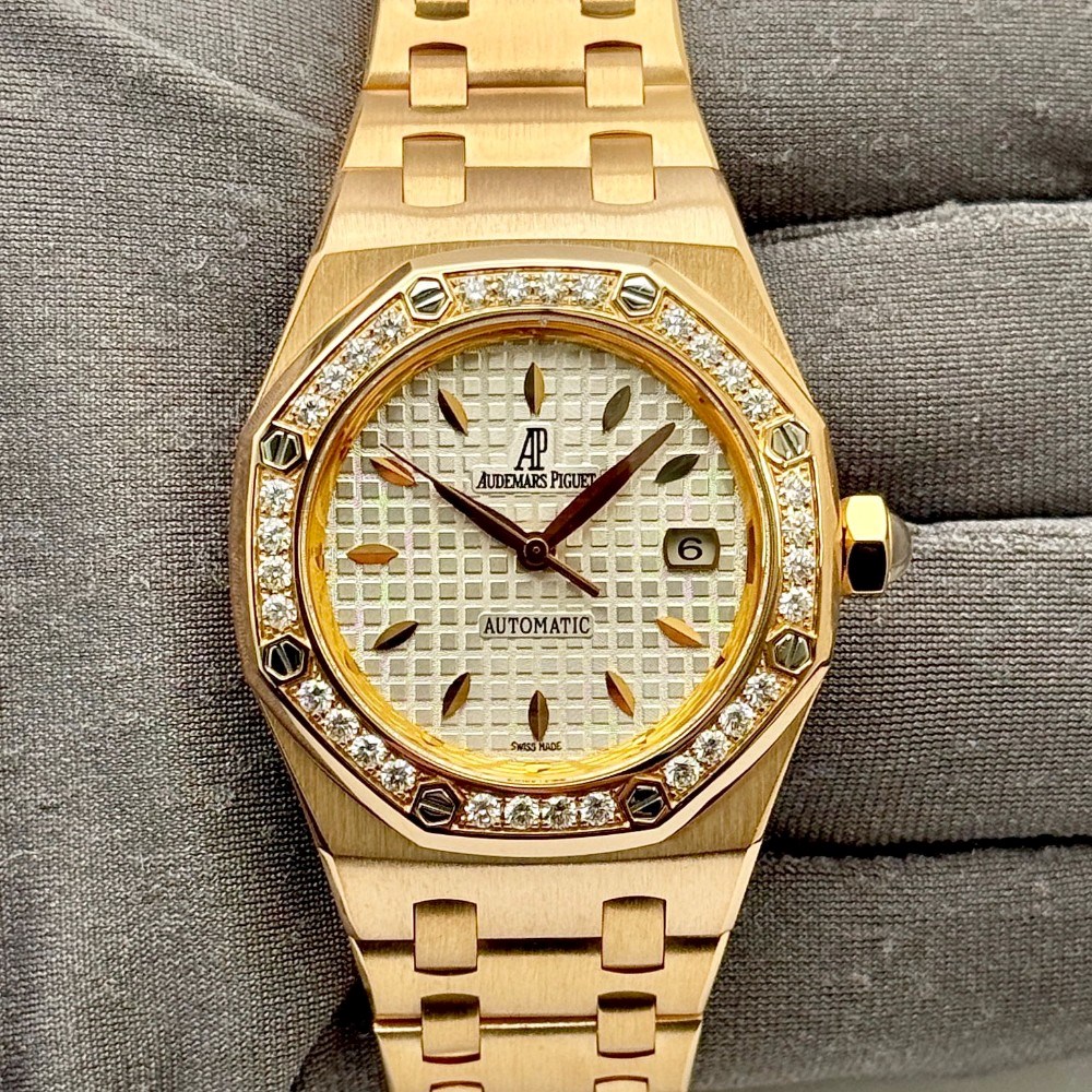 LADY ROYAL OAK