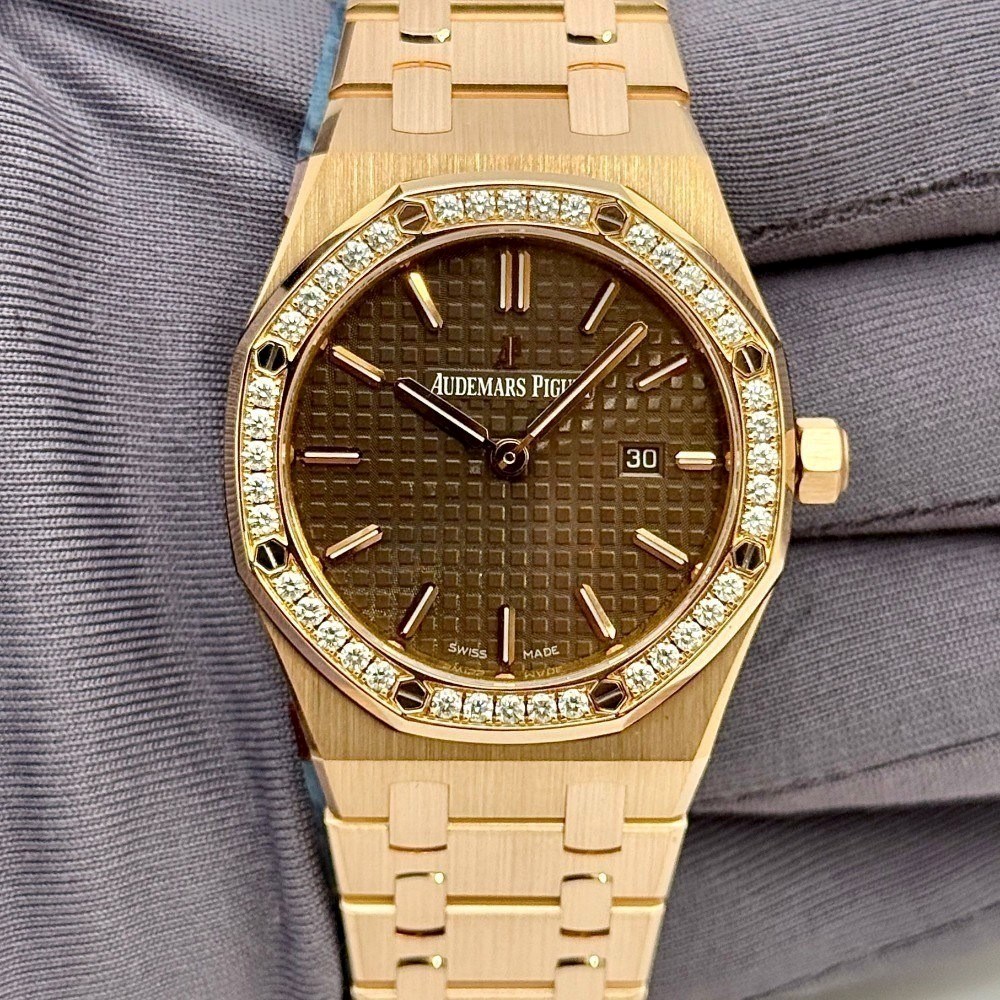 ROYAL OAK QUARTZ